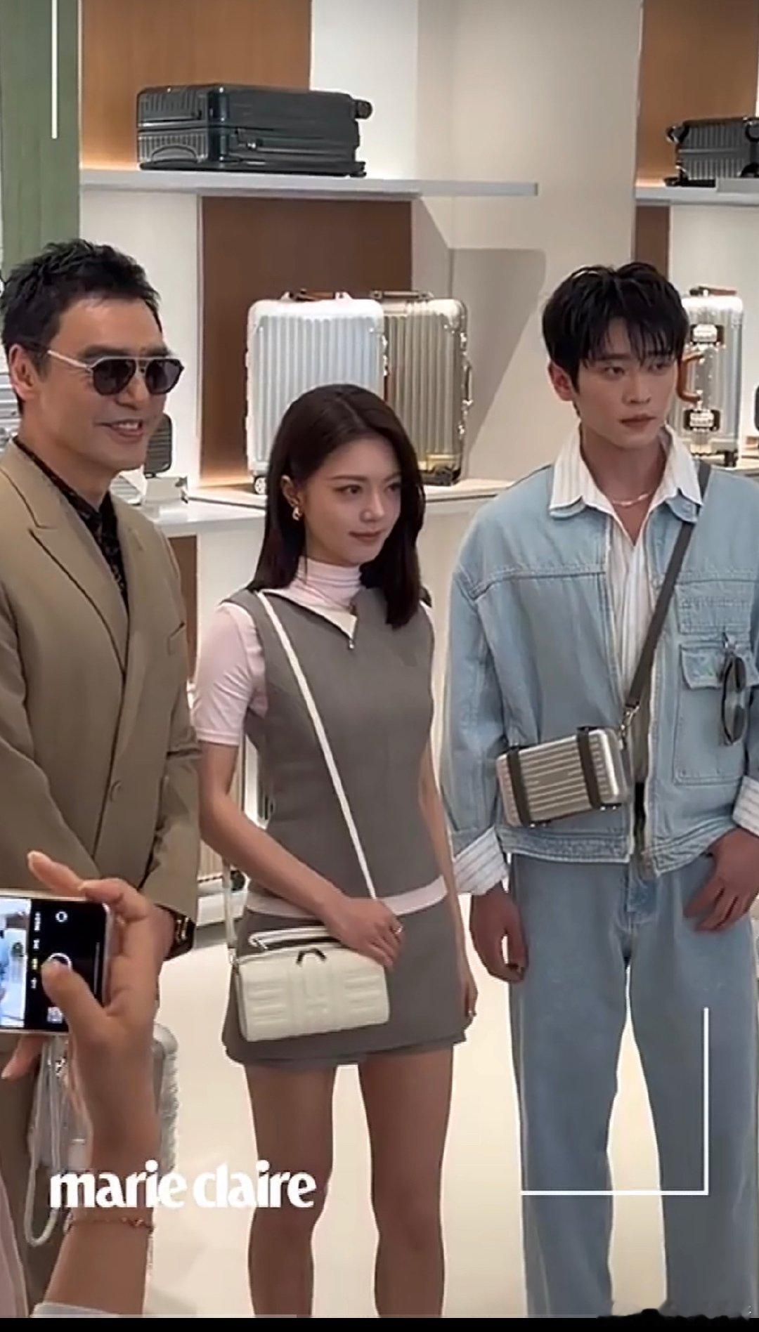 赵今麦、丞磊线下活动同框🈶️，看起来有cp感吗 