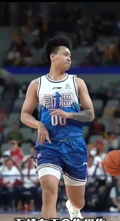 新疆队今晚主场125：90战胜浙江，三个“很重要”：
1.平台很重要。赵睿在强队