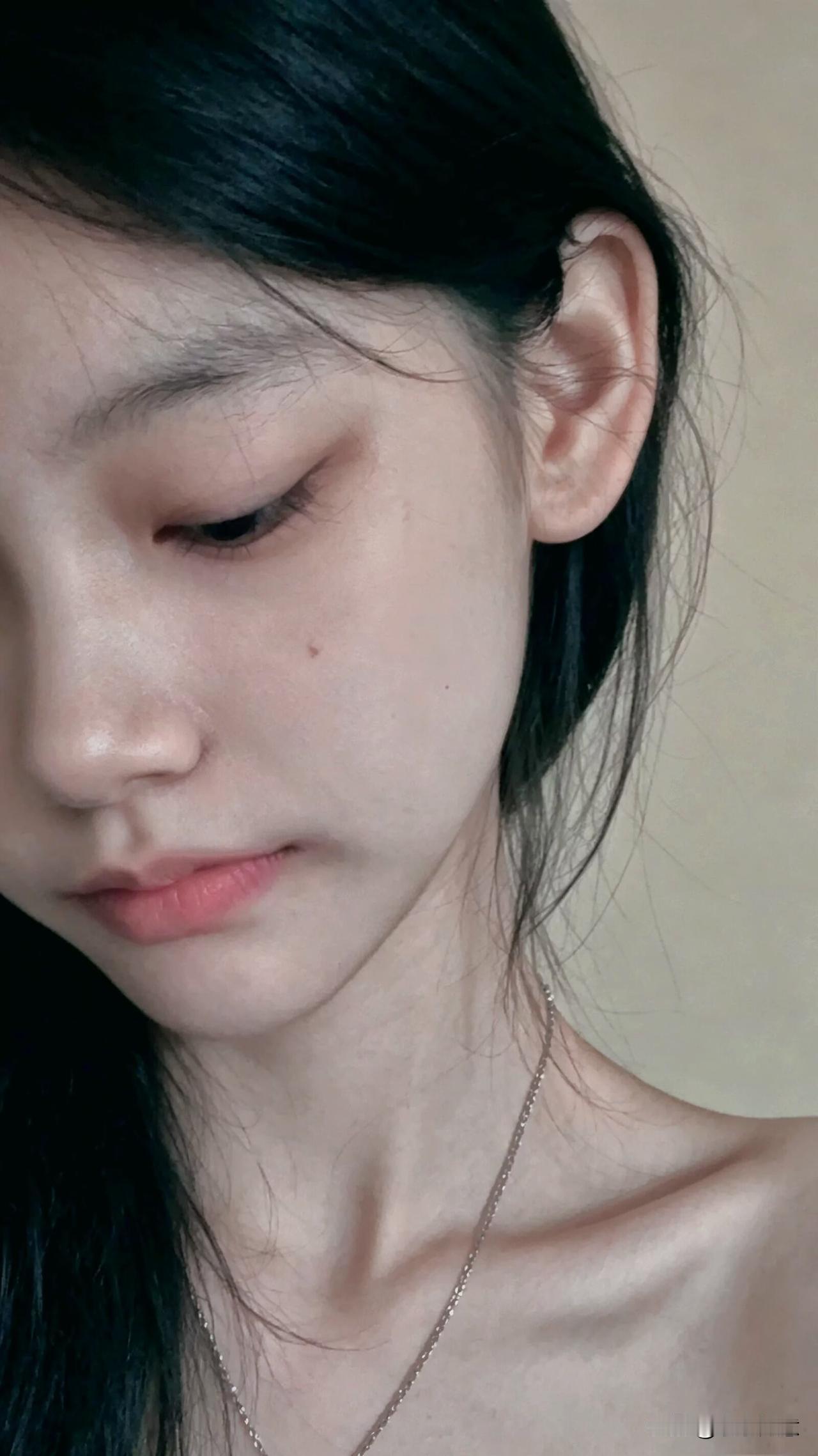 生活，永远不会顺着你的意思去走！不如选择好好生活，珍惜彼此  学会放过自己，人生
