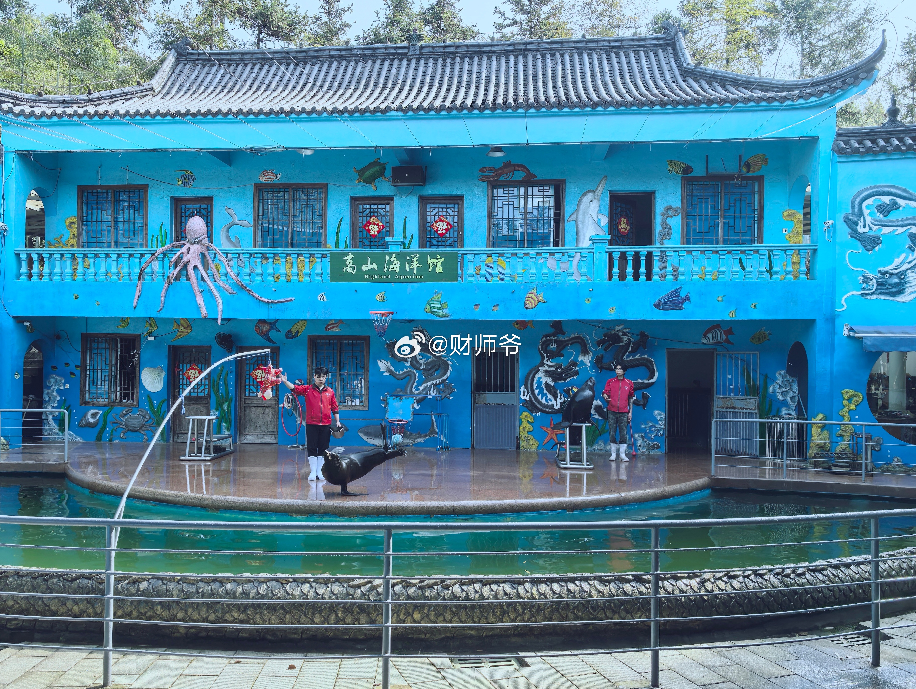 每次去周边城市游玩，我都想，为什么我们绍兴就没有拿得出手的综合性游乐园？湖州、嘉