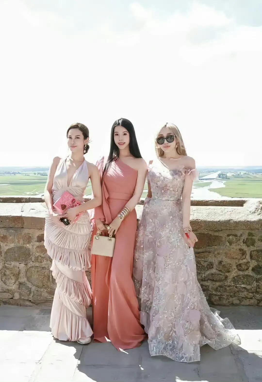 奚梦瑶婚礼来的都是豪门名媛 奚梦瑶伴娘阵容