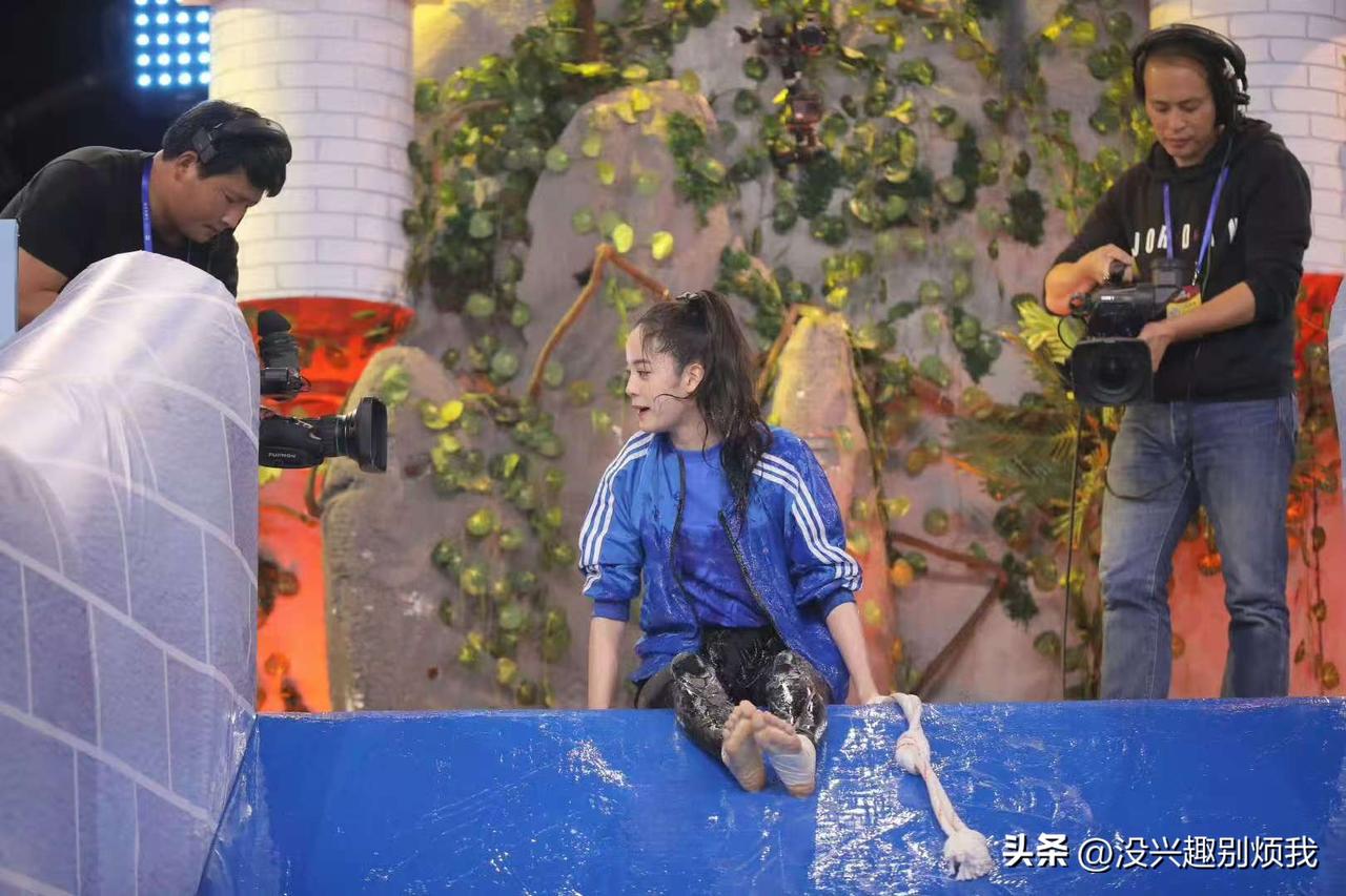 娜比在王牌的表现太亮眼了，每一张剧照都是美美的