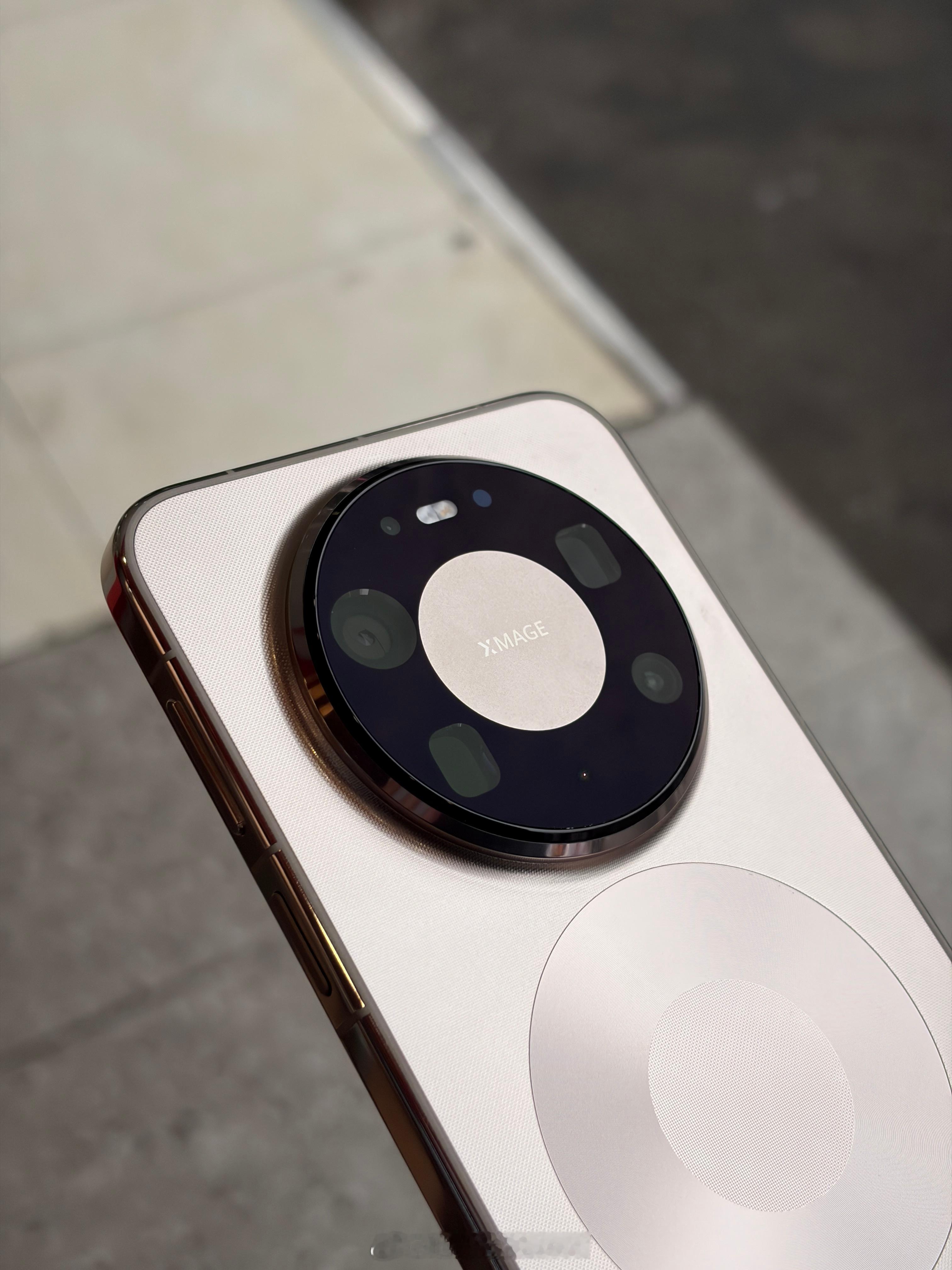 Mate80 Pro Max这Deco设计称得上顶尖全对称+双圆环看起来确实是有