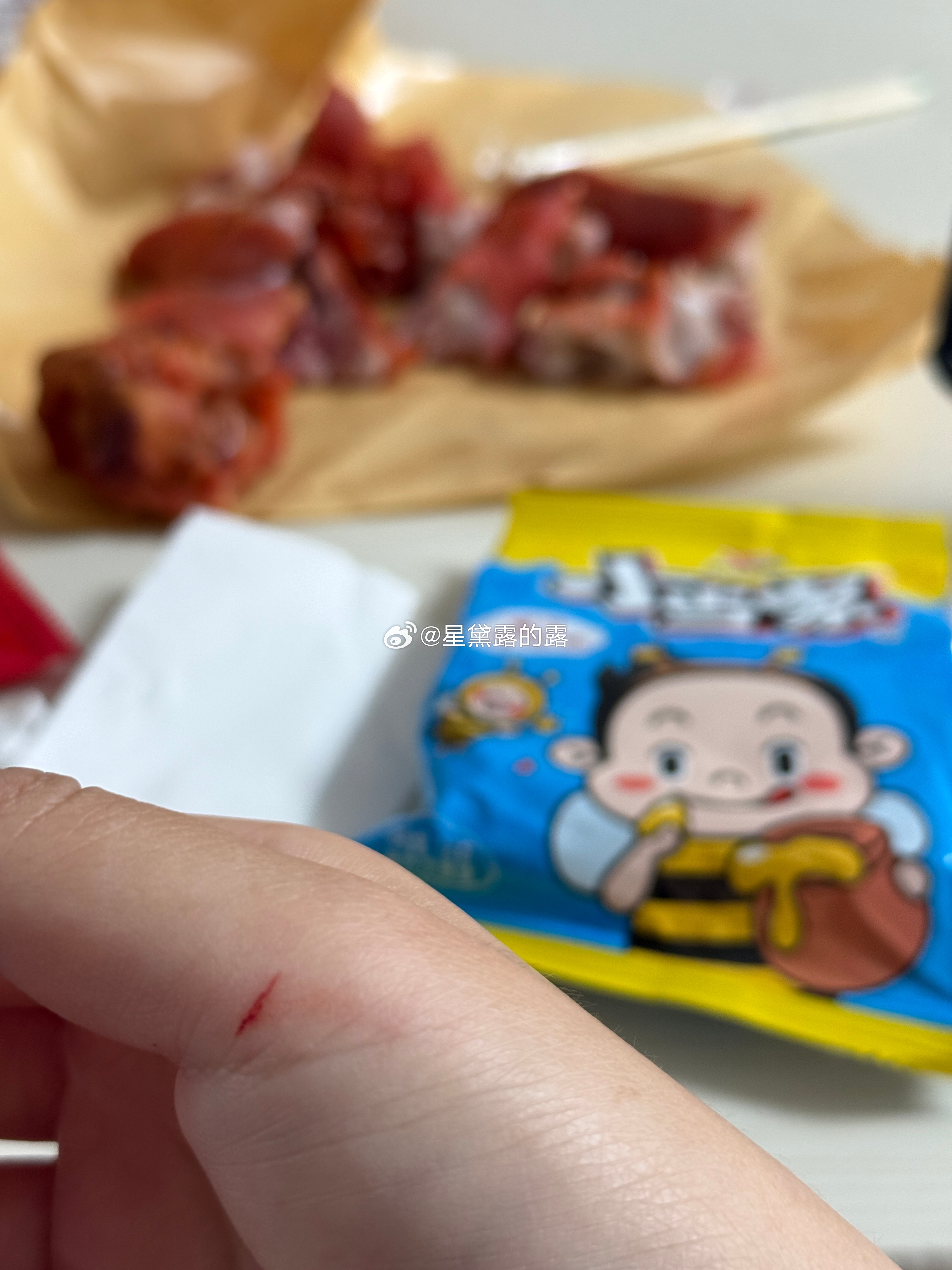 知道我为啥不爱拆盒子了不快递也好盲盒也好手太笨 又给自己干一口子这是开麻花盒子整