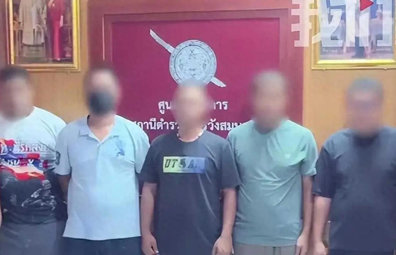 你有没有想过，当你在深夜被穿着警服、开着警车、戴着徽章的人拦下时，你的第一反应会