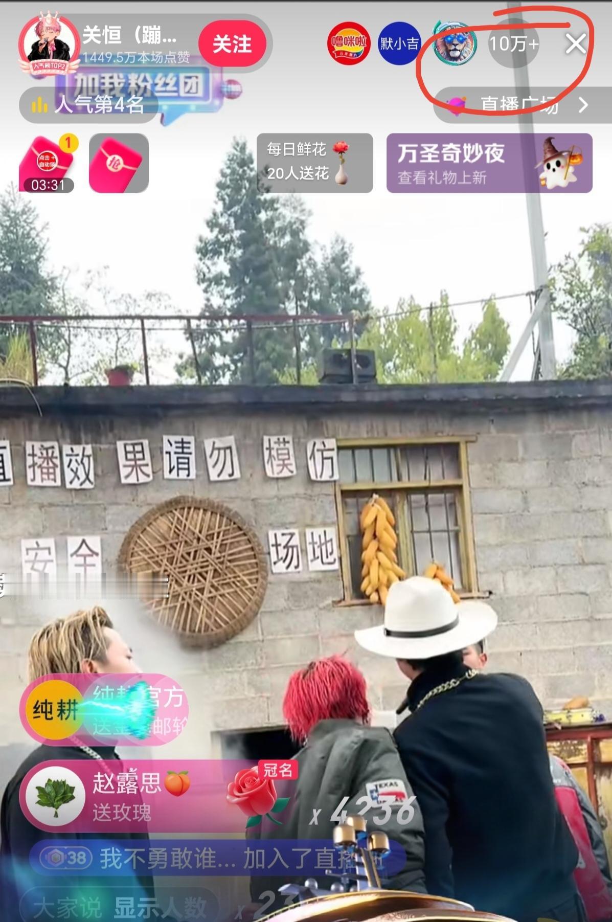 有时候感觉自己很渺小非常渺小，不只是面对大自然大山大江大河时感觉非常渺小，就是在