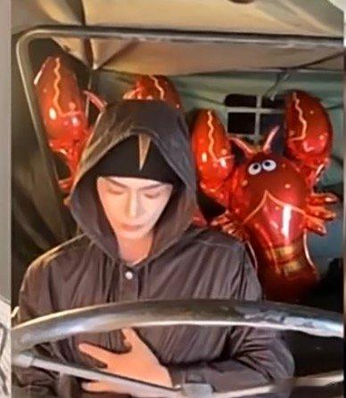丁禹兮是不是吐了丁禹兮真不舒服了 丁禹兮真不舒服了，好像吐了南部档案到底播不播
