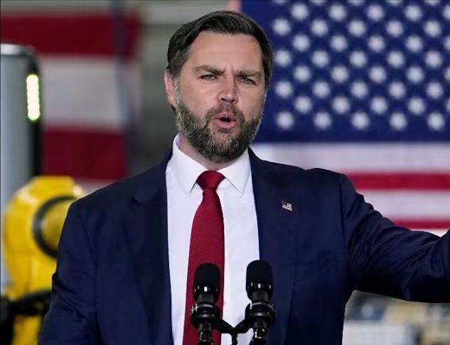 美媒称，美国副总统万斯在战前曾强烈反对攻击伊朗。他认为攻击伊朗会造成大量的伤亡和