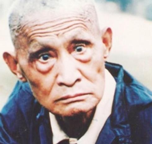 1930年，武术家万籁声在上海与德国拳击家克利比武，克利对万籁声说：“你这么瘦小
