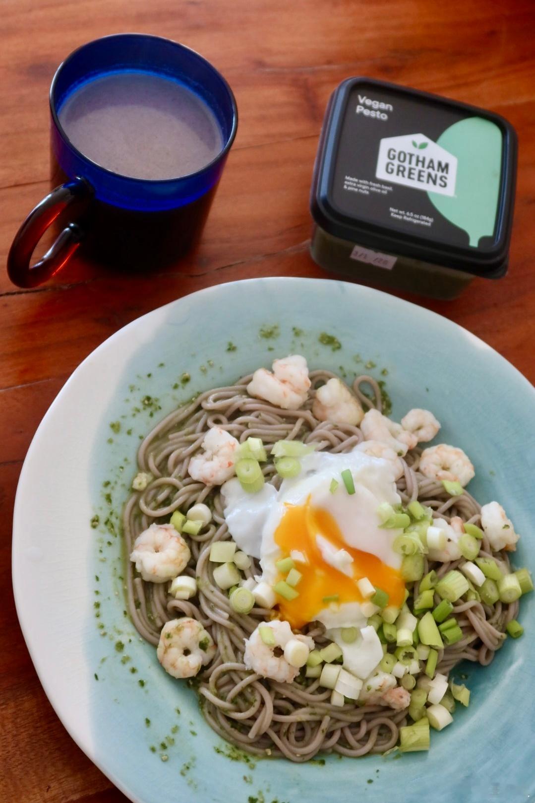 抗炎饮食day140✅大声表白一切解放双手的家电早午餐：素青酱(不含芝士)荷包蛋