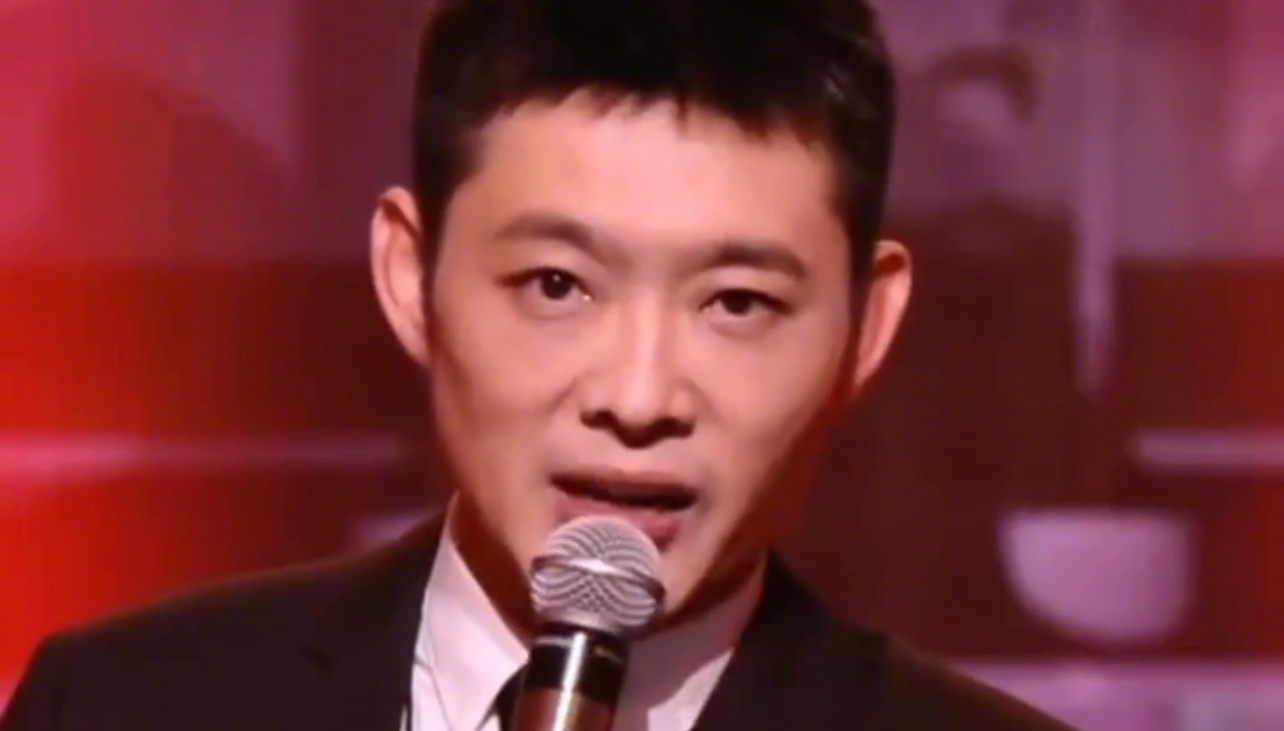 #宝石老舅有点狂野在身上#“没精打采的快睡着的rapper，都站起来给我听好了”