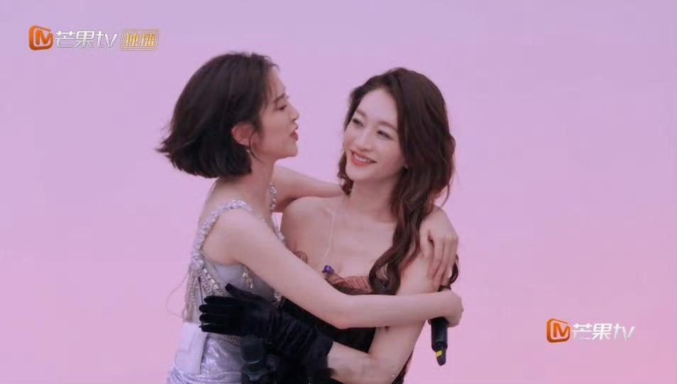 李小冉音准对决输给唐艺昕李小冉浪姐没进准冠军候选瞳孔地震！ 