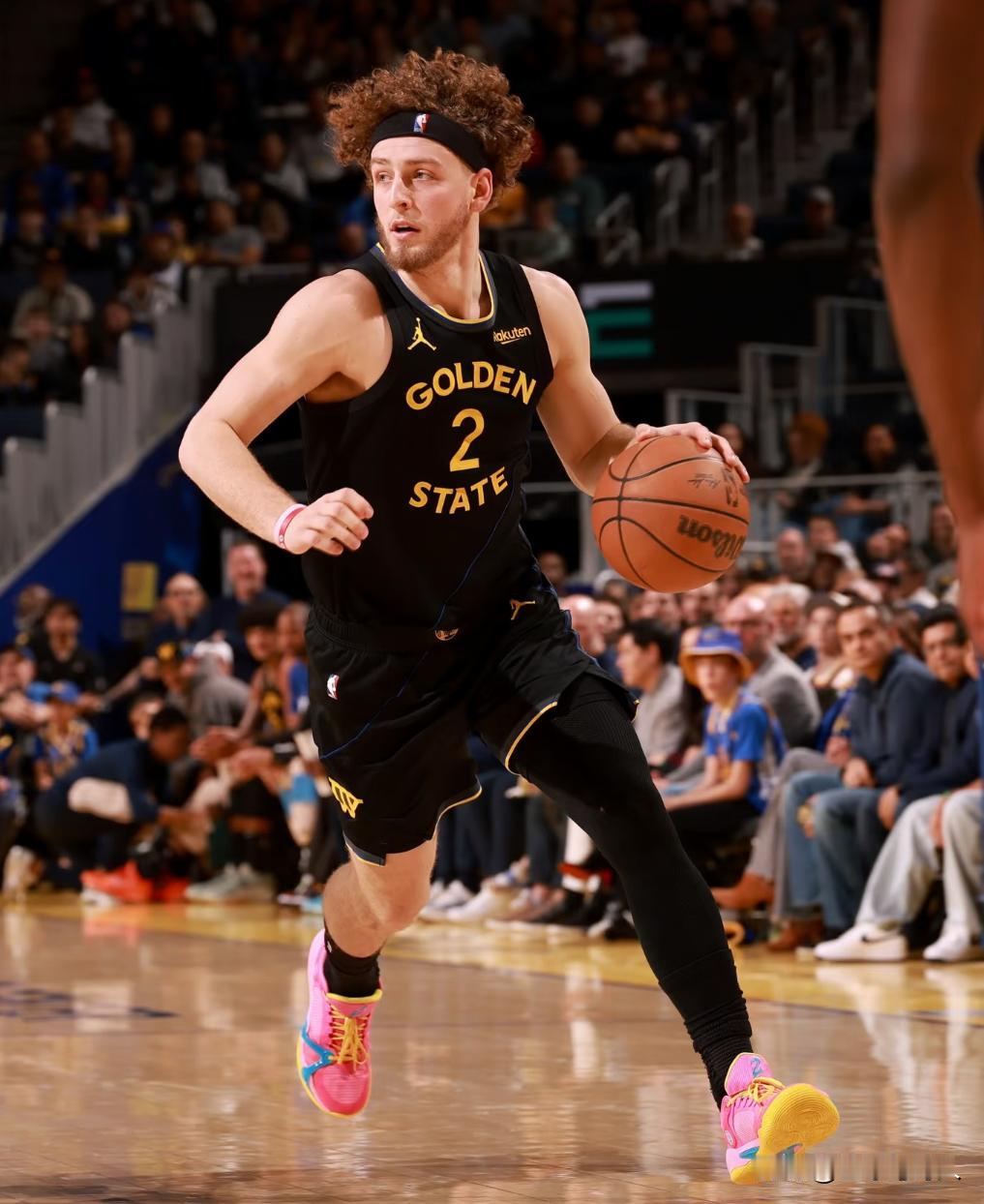 是否溢价？勇士计划谈判波杰提前续约，年薪上限直指2400万！
据NBA记者Sie