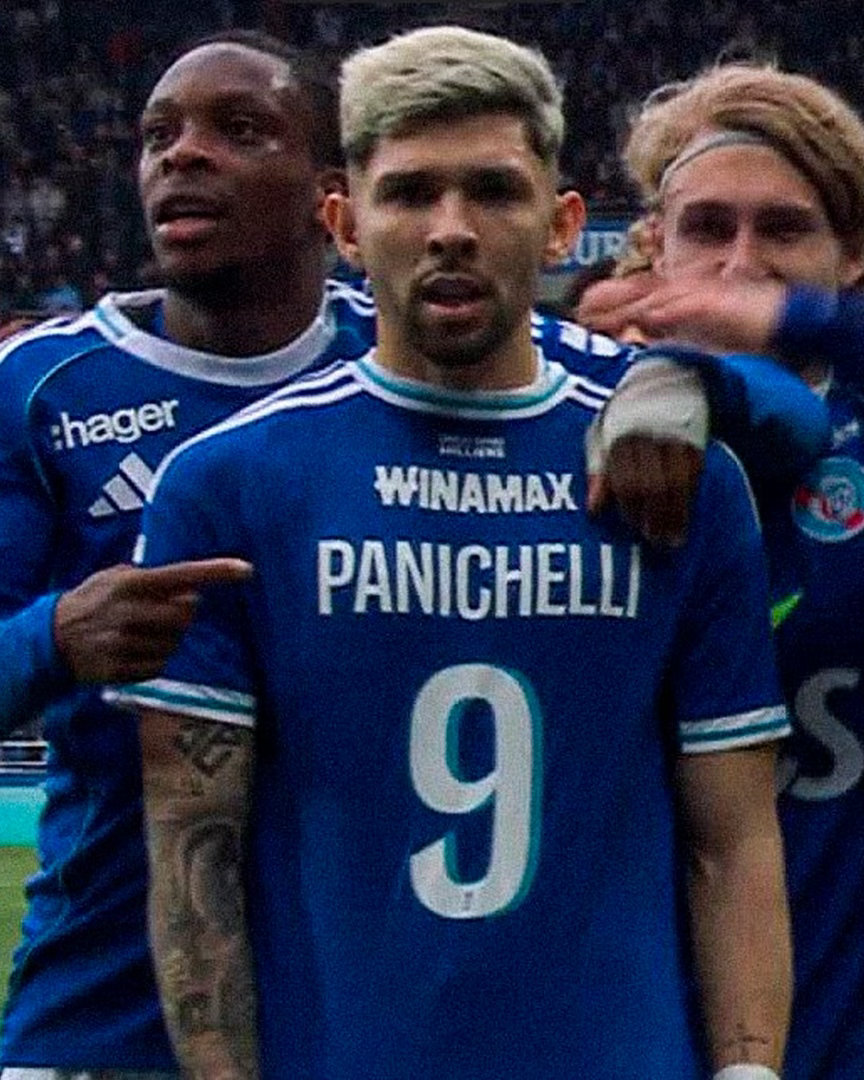 ❤️🔥进球献给帕尼切利 👏斯特拉斯堡在法甲联赛中以3-0领先尼斯，巴拉圭球员