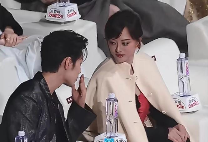 肖战和孙俪，冲上热搜！
 
3月9日晚，肖战和孙俪，双双冲上热搜，网友十分疑惑，