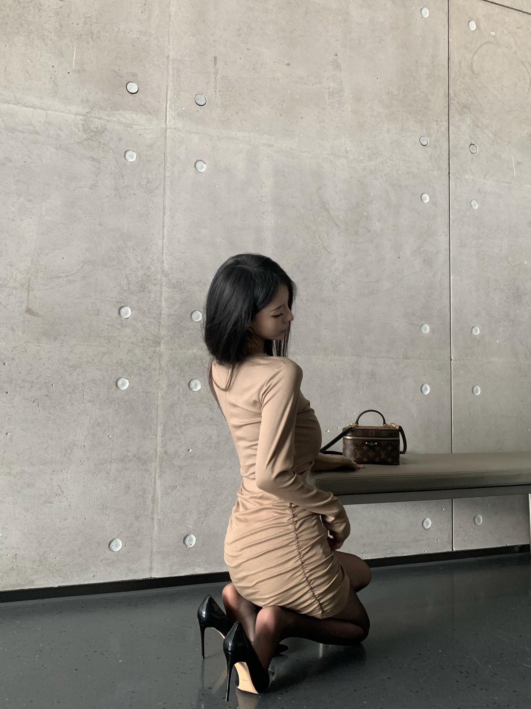 早跟你说了 我是最好的 老是不信 结果转一圈回来当狗都要排队