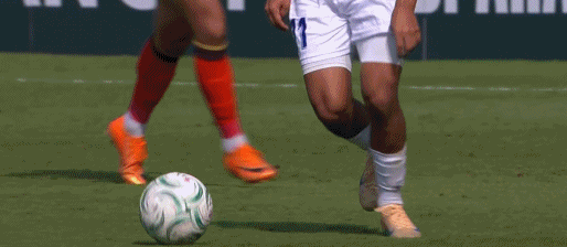 还得是李昊！U23国足半场0-0乌兹别克斯坦，李昊半场两献神扑！u23国足vs乌