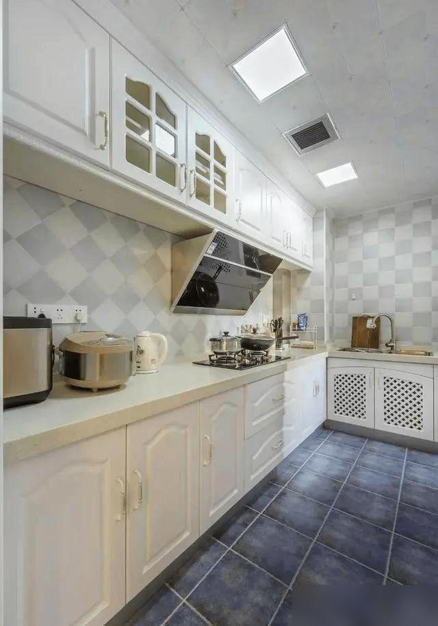 这是我见过最舒服，最会过日子的两居室装修了！90平米花了10万块，效果真的绝了。