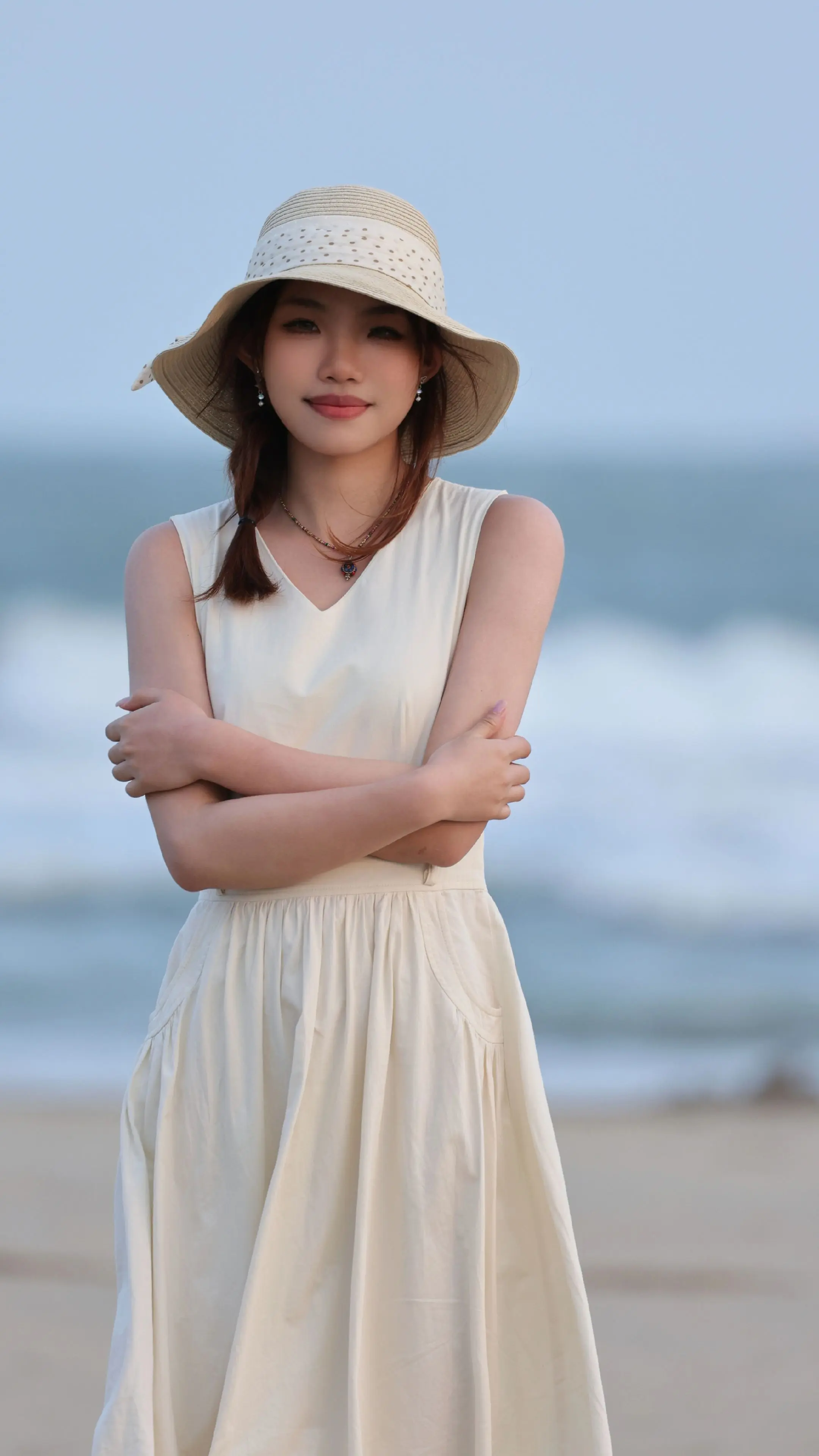 穿美裙赴夏日之约 简单穿搭穿出自信穿出美丽 时尚摄影穿搭