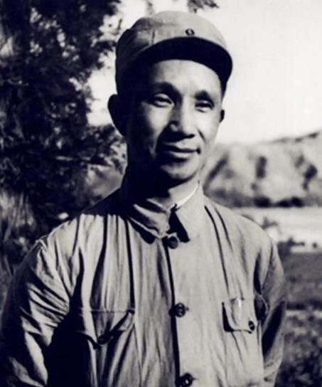 1947年南麻战役结束后，国民党将领胡琏自认挡住粟裕大军，公开轻视粟裕指挥能力，
