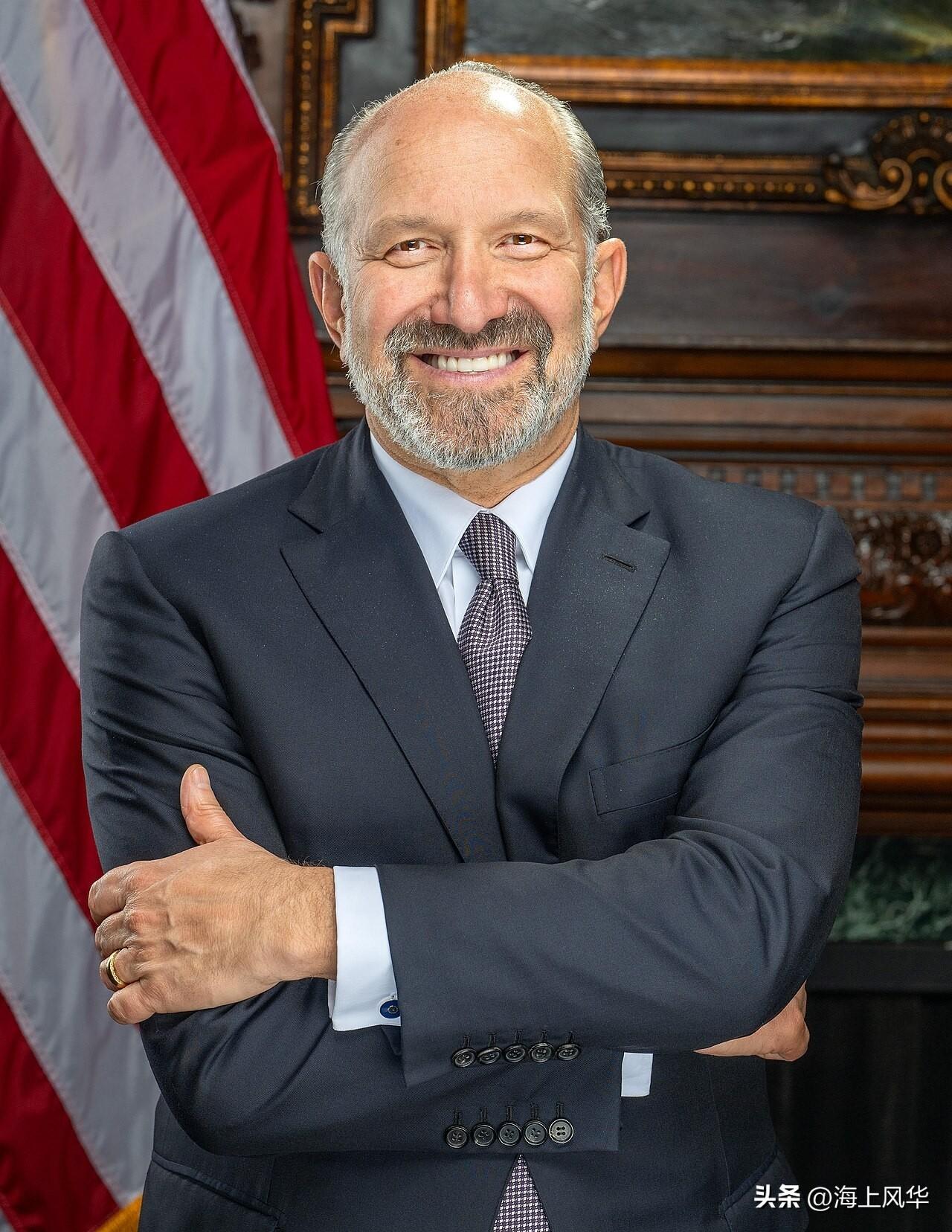 新消息！美国商务部宣布了:
2026年3月18日，美国商务部宣布对进口自中国的卡