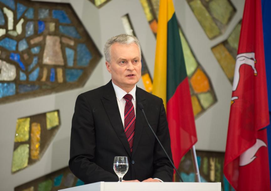 突发内讧！就在立陶宛总理连夜认怂，准备亲手摘下“台湾代表处”招牌时，总统瑙塞达却