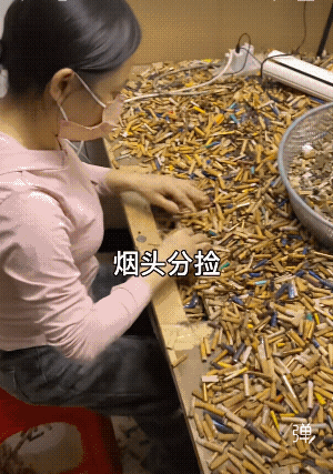 佩服，平时问到烟味我都要吐，你这天天闻，这东西有什么用？知道的老铁科普一下![祈