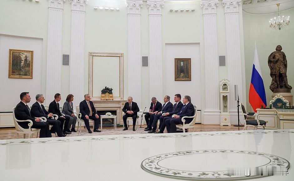 【最新消息：匈牙利反对欧盟委员会永久冻结俄罗斯资产的决定】
布鲁塞尔时间2025