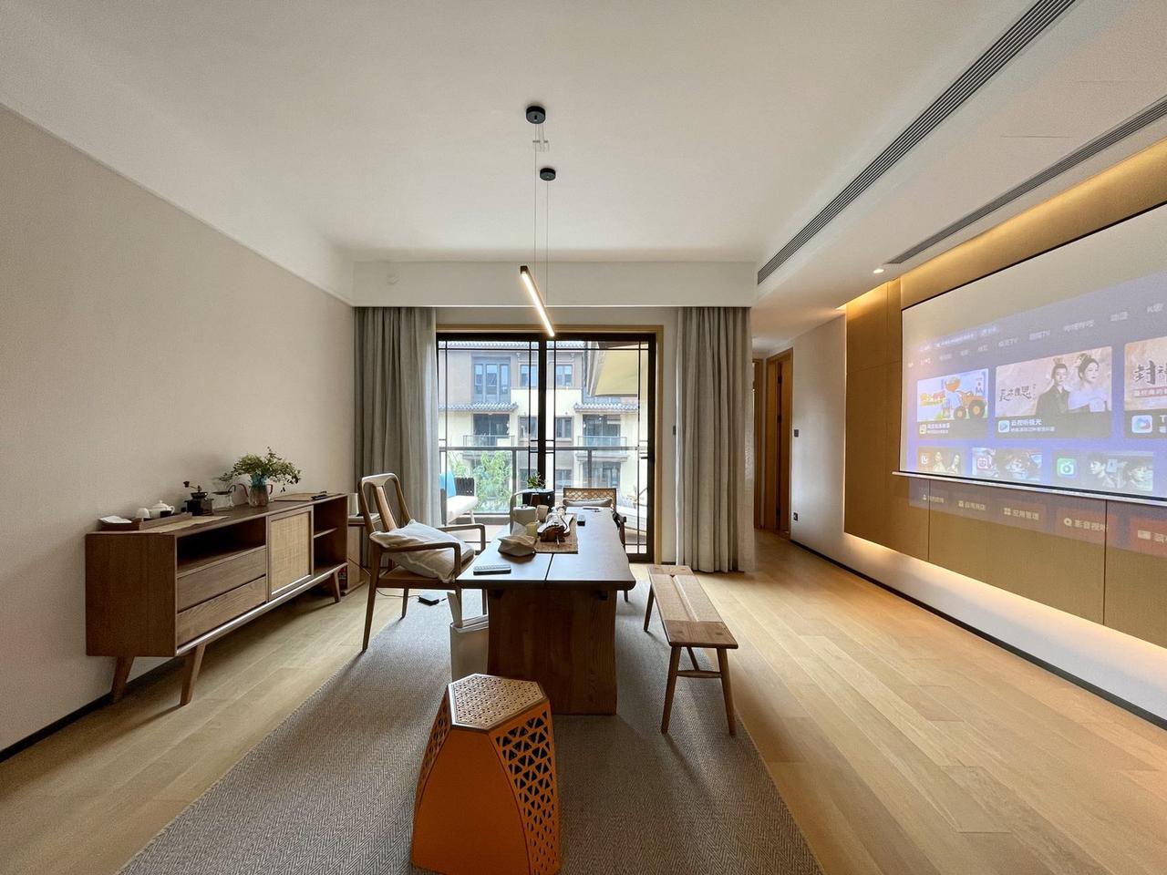 唐镇一期上叠别墅（无电梯），三室两厅三卫（床型2*1.8三间）可住6-8人，独立