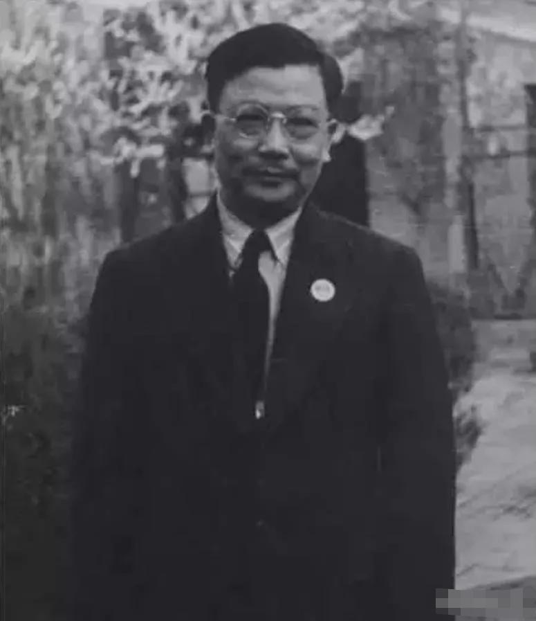 1943年，一个叛徒找到了李克农，说他已经知错了，真切地恳求李克农给他一次机会，