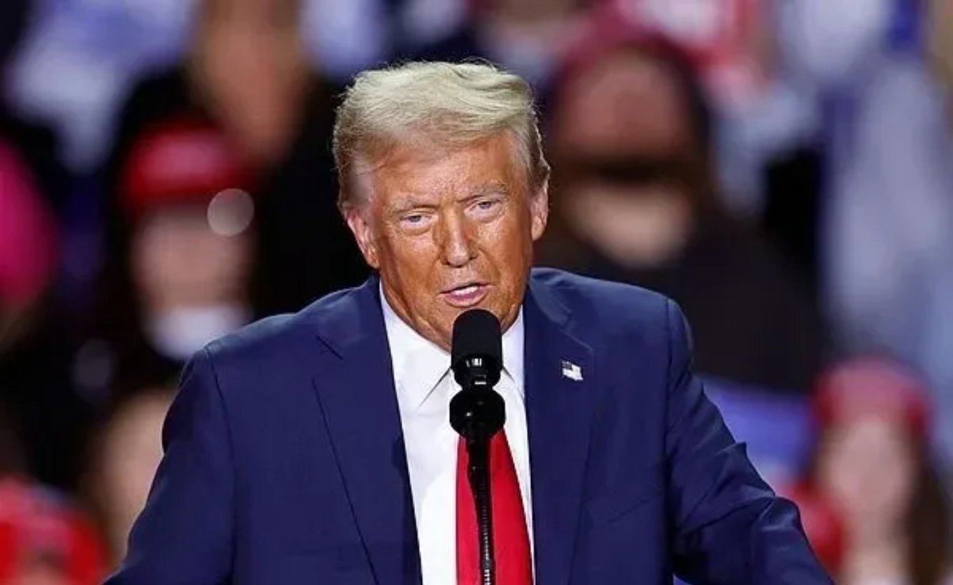 美国司法部指控伊朗秘密对特朗普实施了暗杀行动，这对美国来说，是不可接受的天大事件