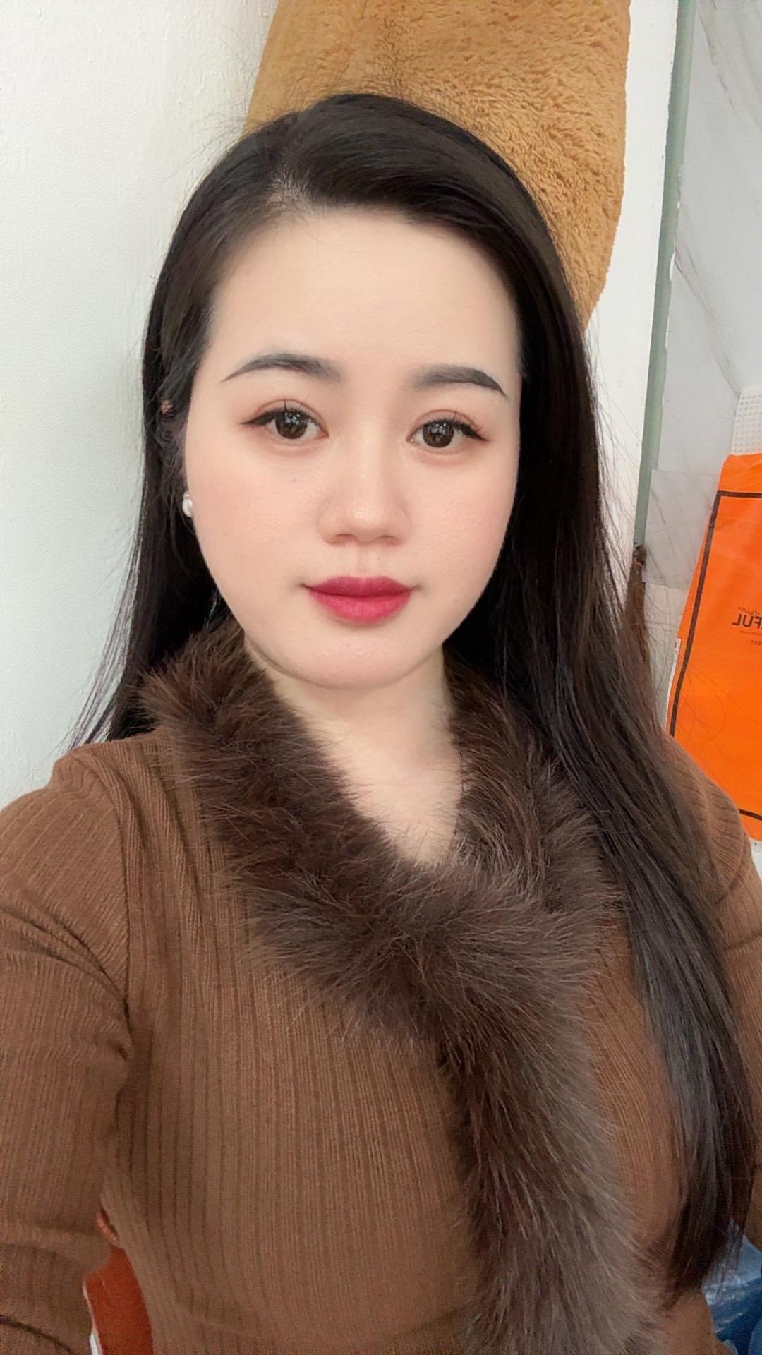 时光总是这样，夏盼秋凉，冬盼春暖，给点苦头，给点甜头，再给点盼头。