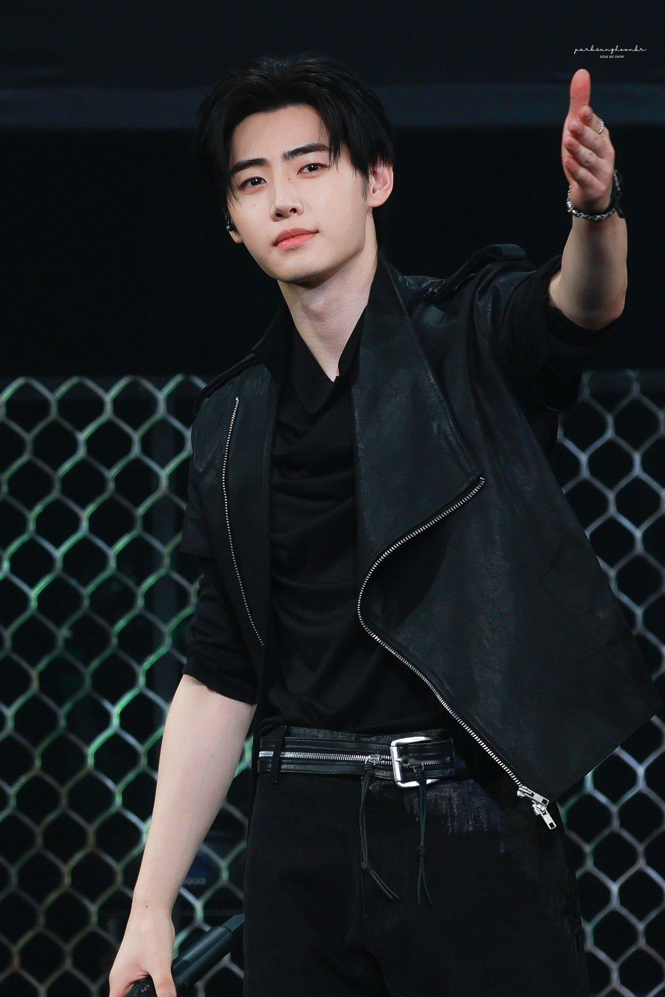 朴成训[超话]  260904 日本SC俊男🖤 ​​​