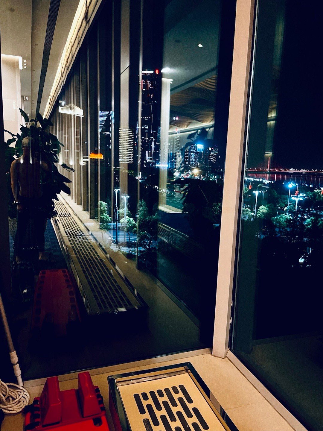 游泳时错过了喷泉音乐表演....  ​​​