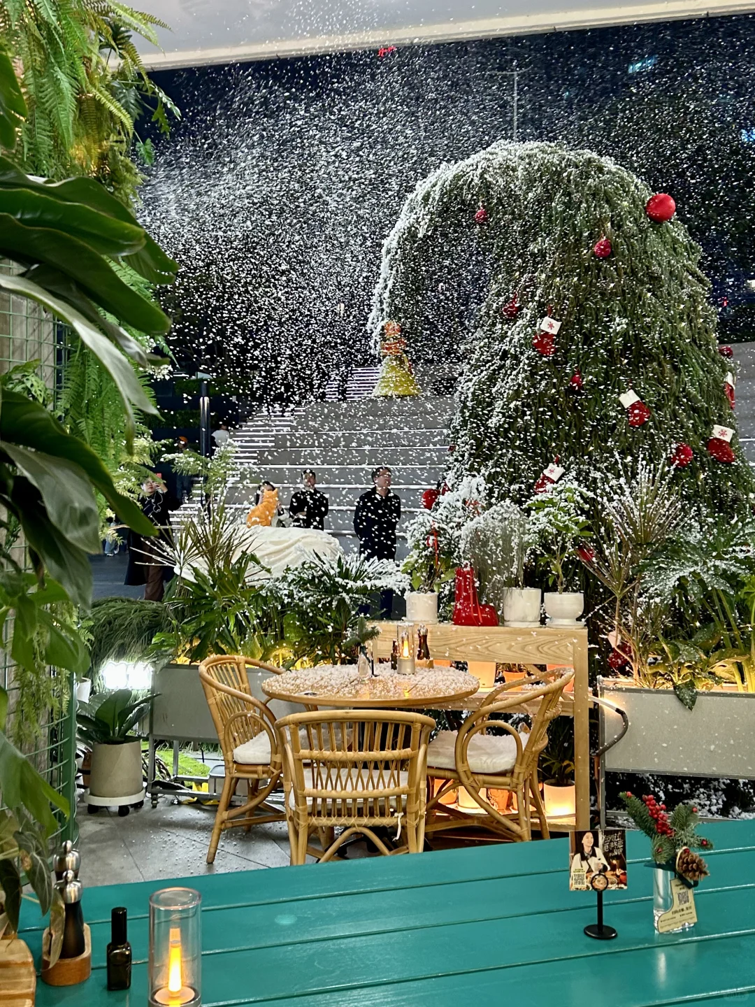 卧卧卧！！南宁万象城！开始下雪啦！！！