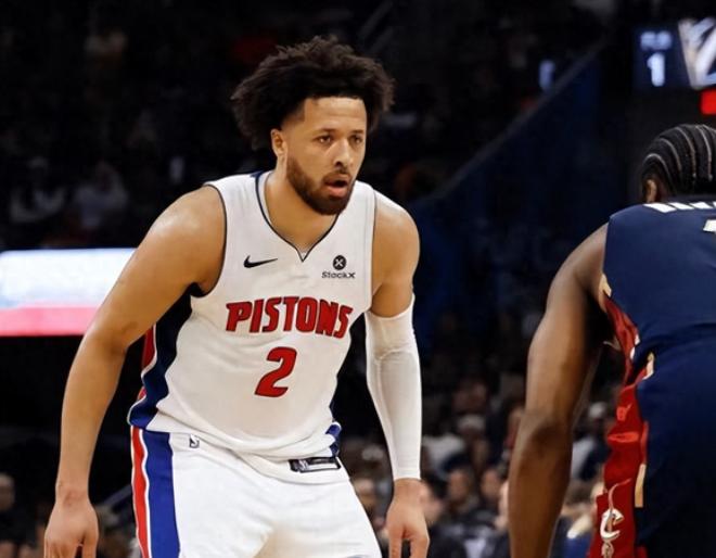 NBA东部半决赛，活塞对阵骑士的抢七大战中，出现了奇葩一幕。此前一直被安排在在首