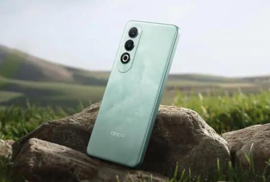 #适合年轻人的手机究竟要具备哪些特征?#我们都知道OPPO这个品牌的定位在于三个