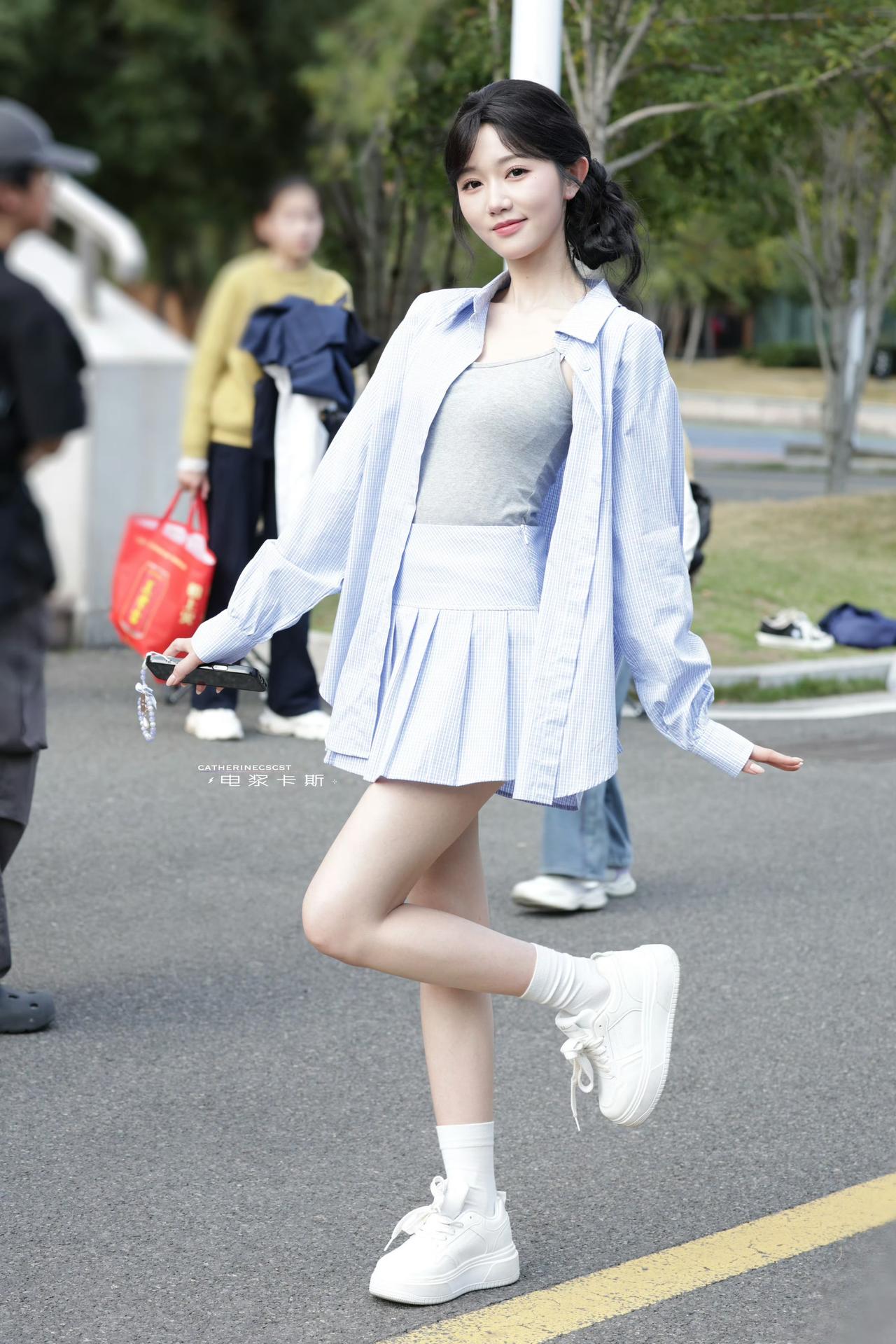 岳雨婷这个造型简直甜妹[送心][送心]