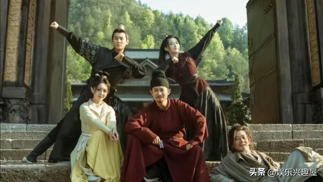 我敢打赌，
​不管《唐诡》收视率如何，
​也不管《唐诡》拍到第几季，
那些看过的