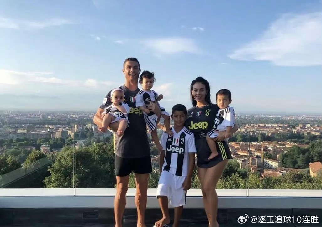 C罗马上就要和相恋十年的乔治娜在马德拉岛老家办婚礼啦！听说他包下了当地一家叫Sa