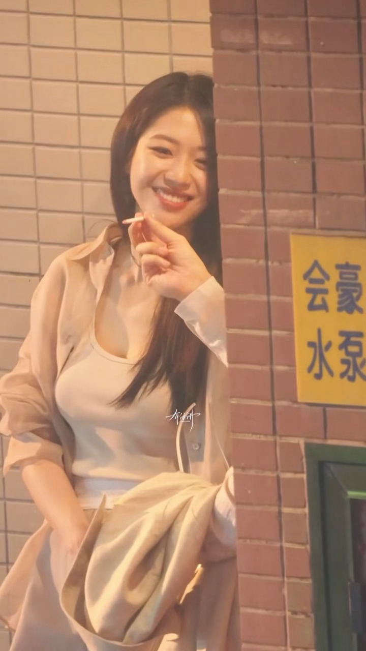 涵之我的妈妈，我的女神，我的主人，我的女王，我的姐姐，我的天使，我的上帝，我的天