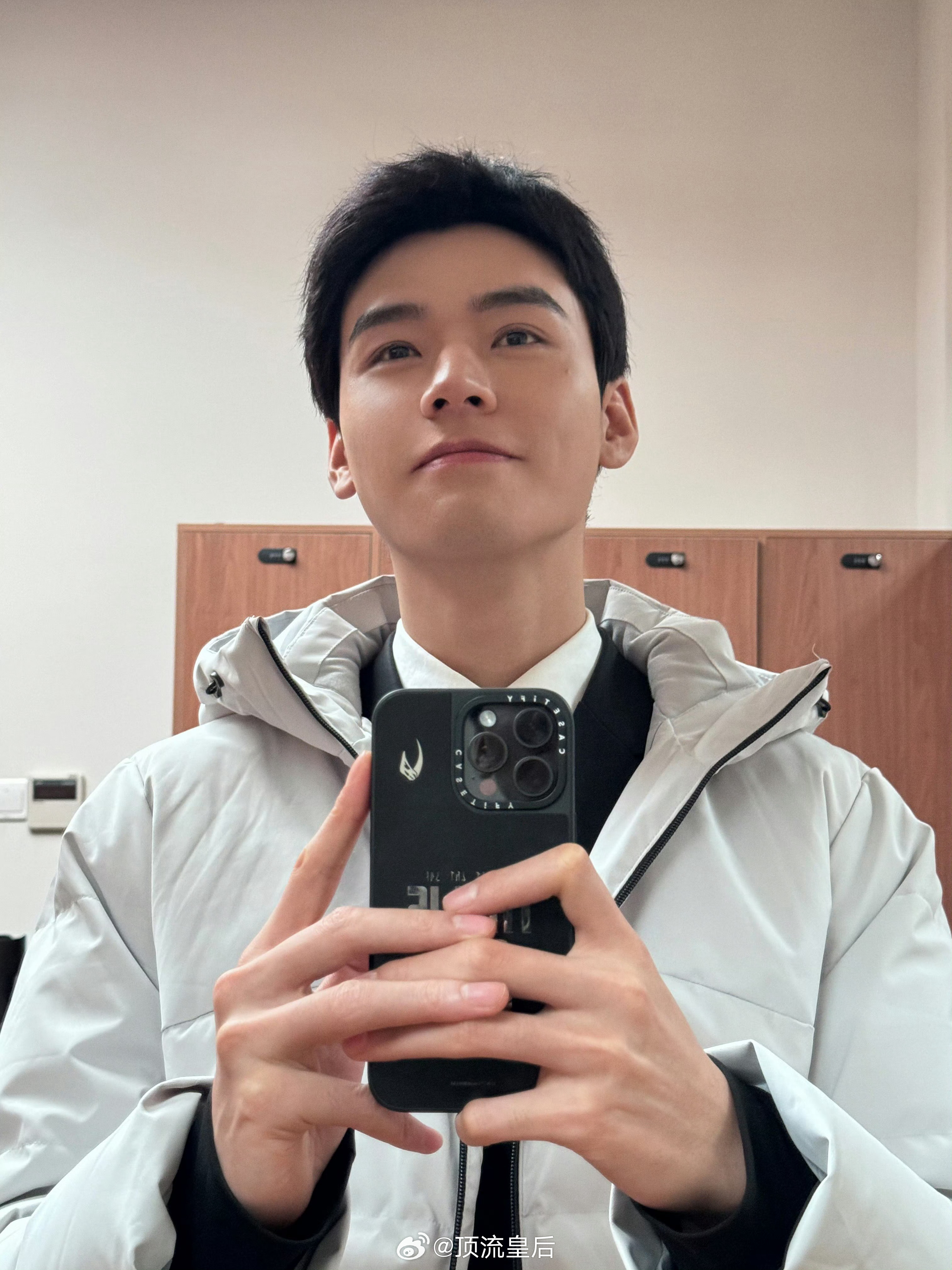 龚俊沈谢秩营业，体制内高干文男主就这样走向现实。