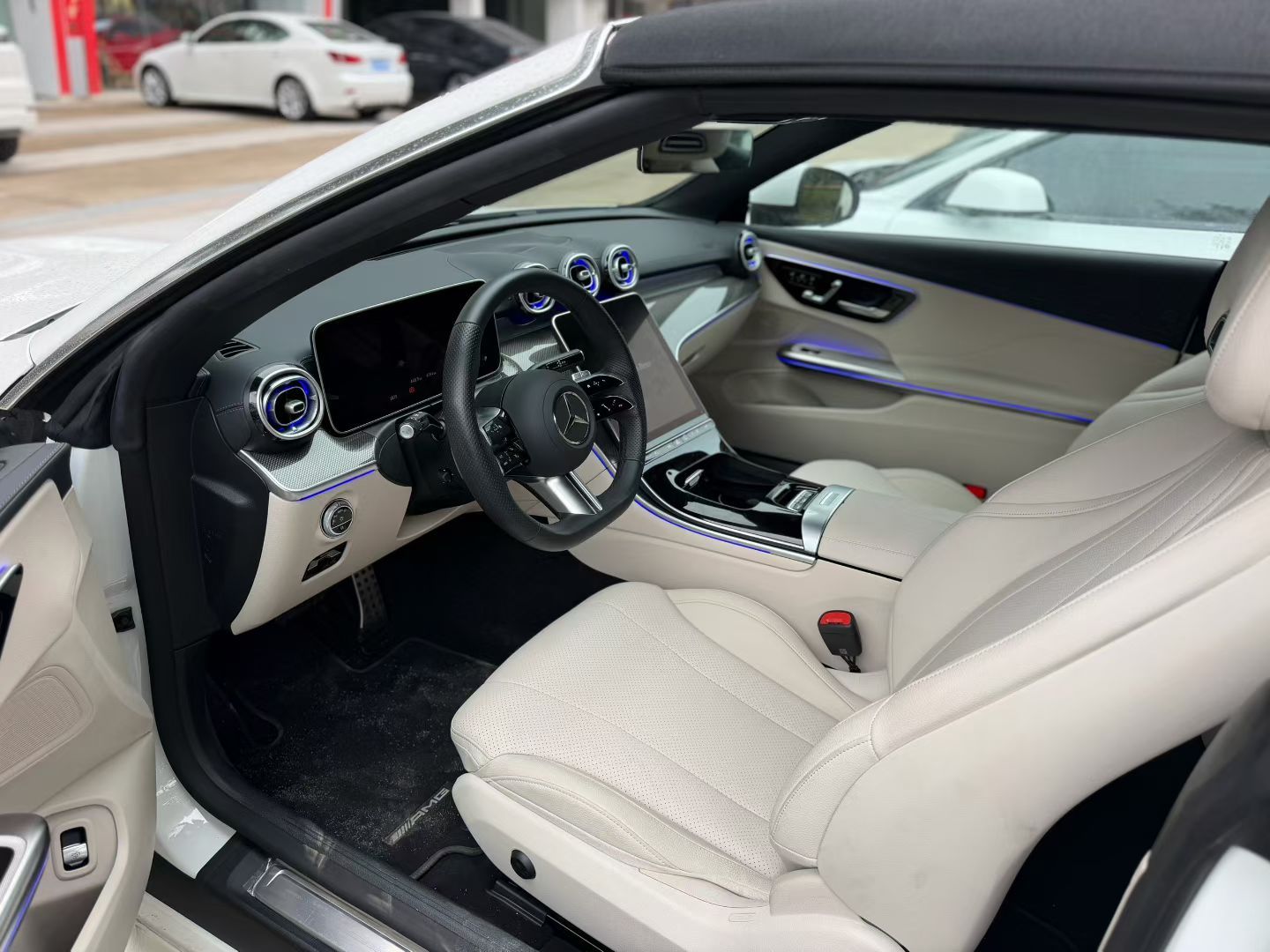 奔驰cle敞篷 白外配米内才是雅 