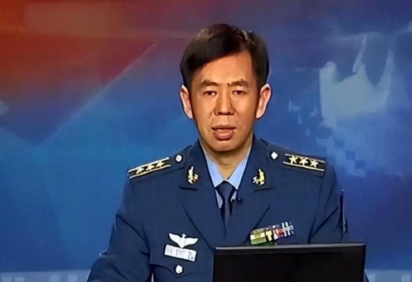 戴旭：“中国总是对全球的善意过剩、而武力又稍显不足，这种不平衡，恰恰是最致命的。