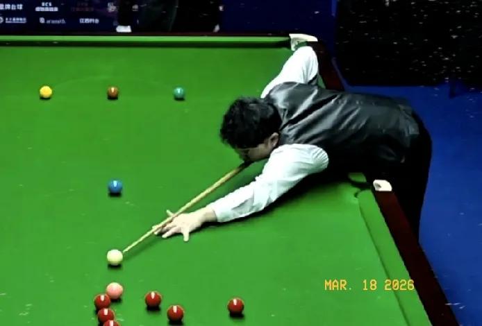 张安达4-2领先拿到赛点，肖国栋陷入绝境，这场德比战胶着激烈，他还能成功翻盘吗？