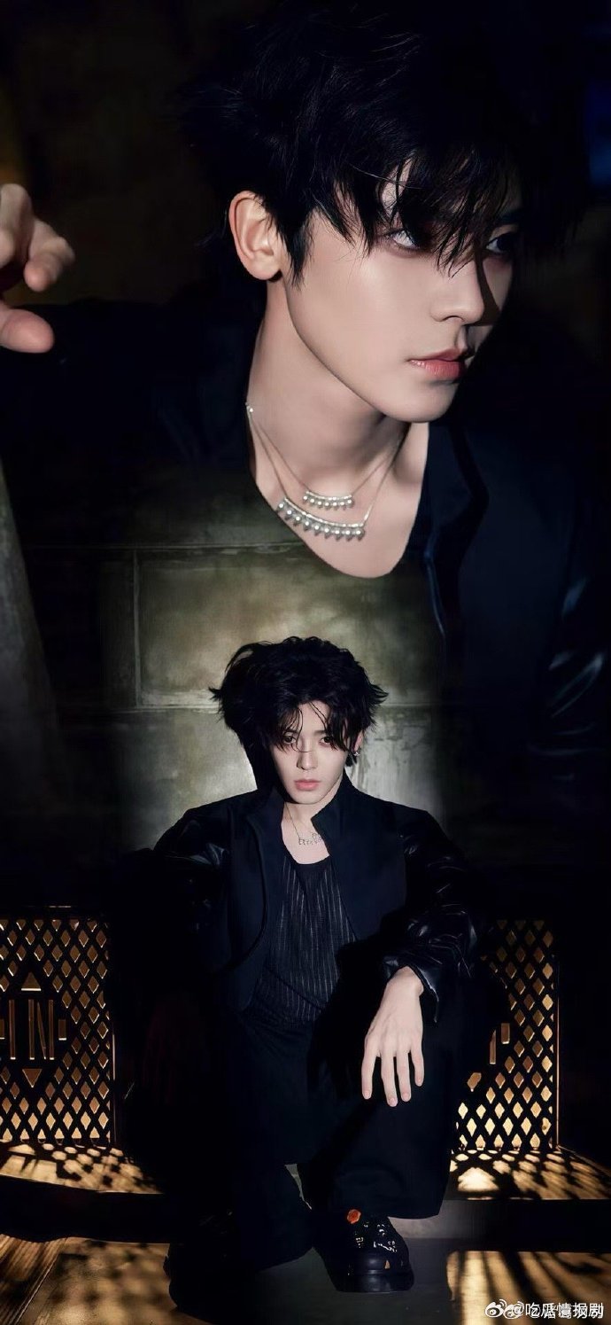 攻玉主演 侯明昊鹤男 侯明昊单人过会，实力和认可度都摆在这儿了。 