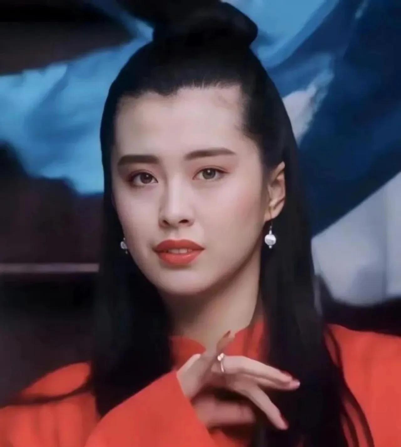 王祖贤也演过潘金莲。

你想不到吧？

首先，得说，王祖贤这个名字，本身就是一部