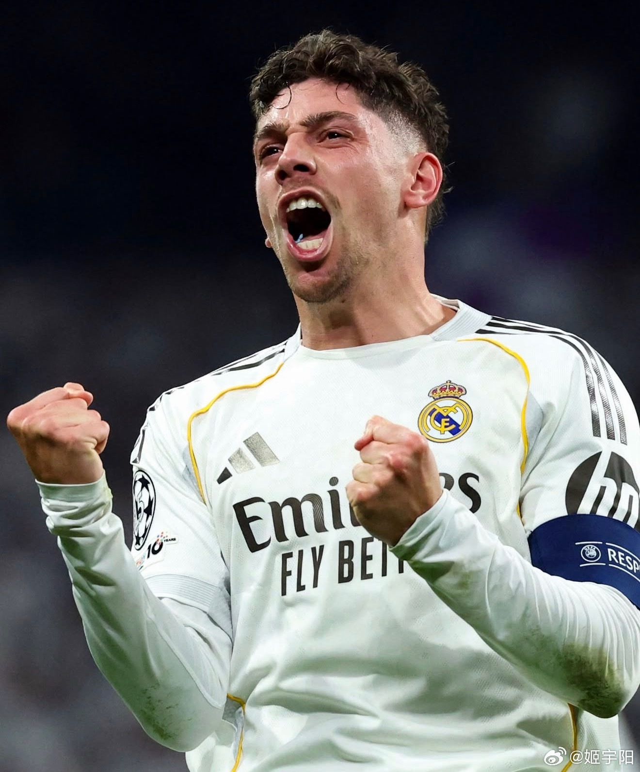 皇马vs曼城能在曼城面前完成半场帽子戏法，巴尔韦德今天已经杀疯！中场休息室里，估