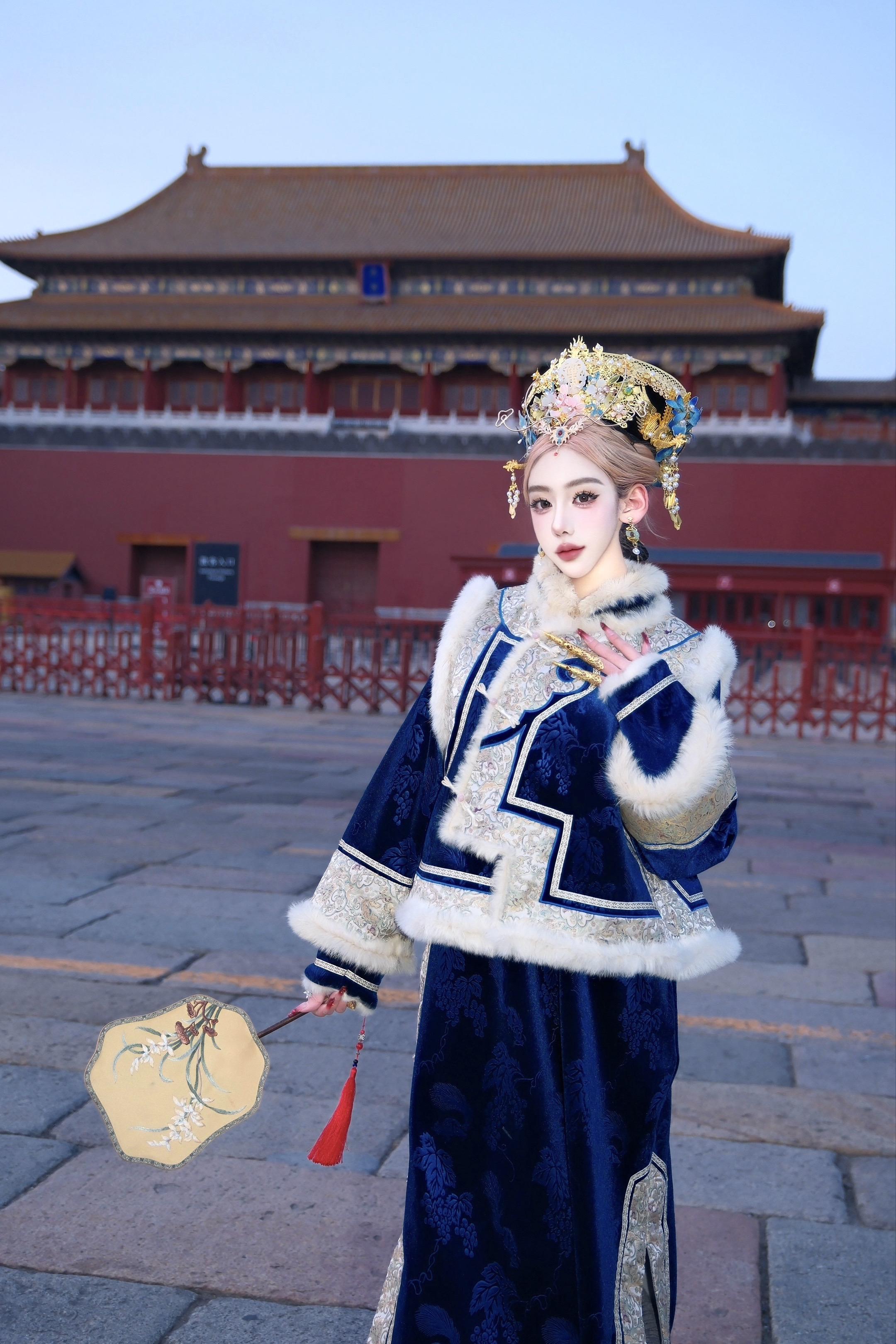 满蒙八旗都不及娘娘凤仪万千