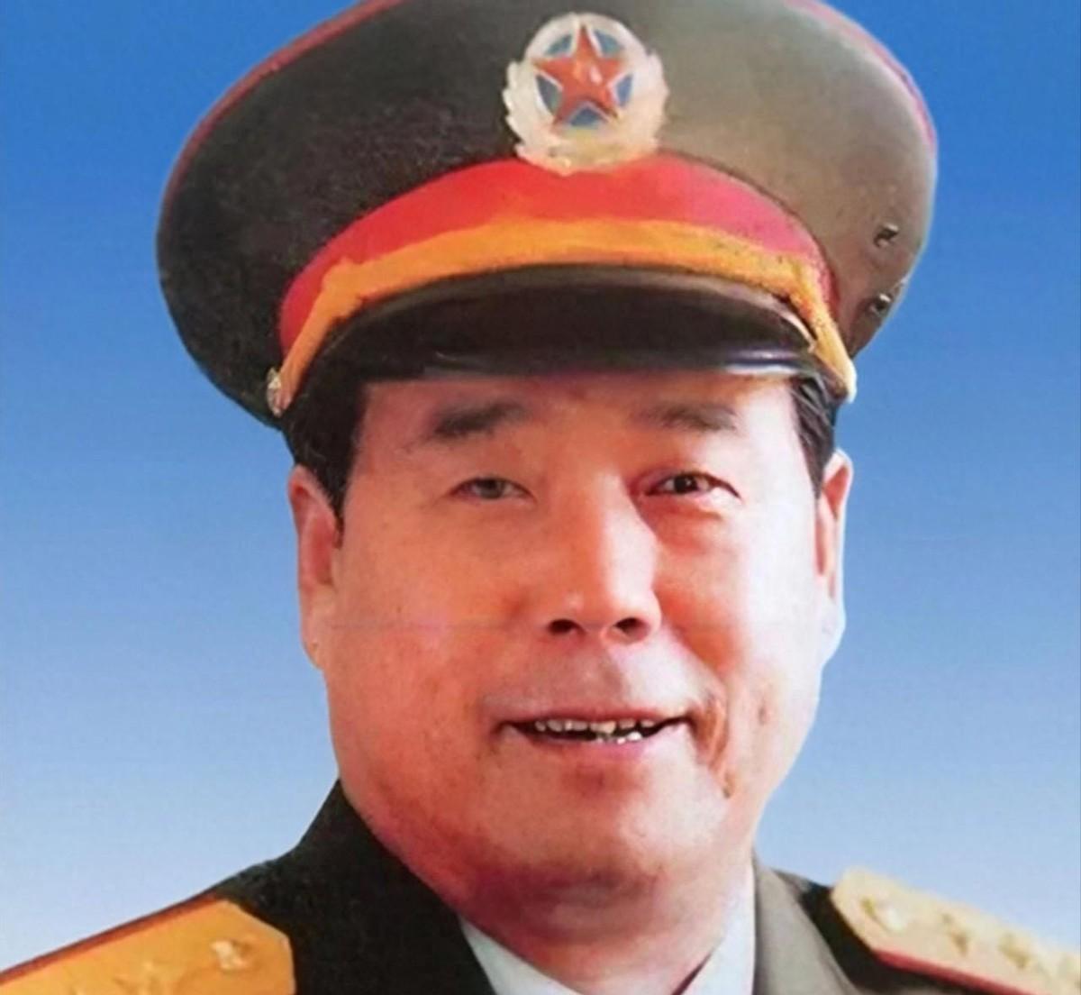 1986年傅全有视察墨脱，意外发现三百名解放军竟无人穿军装，背后原因是什么？
1